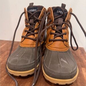 Sperry Tan and Green Waterproof Boots